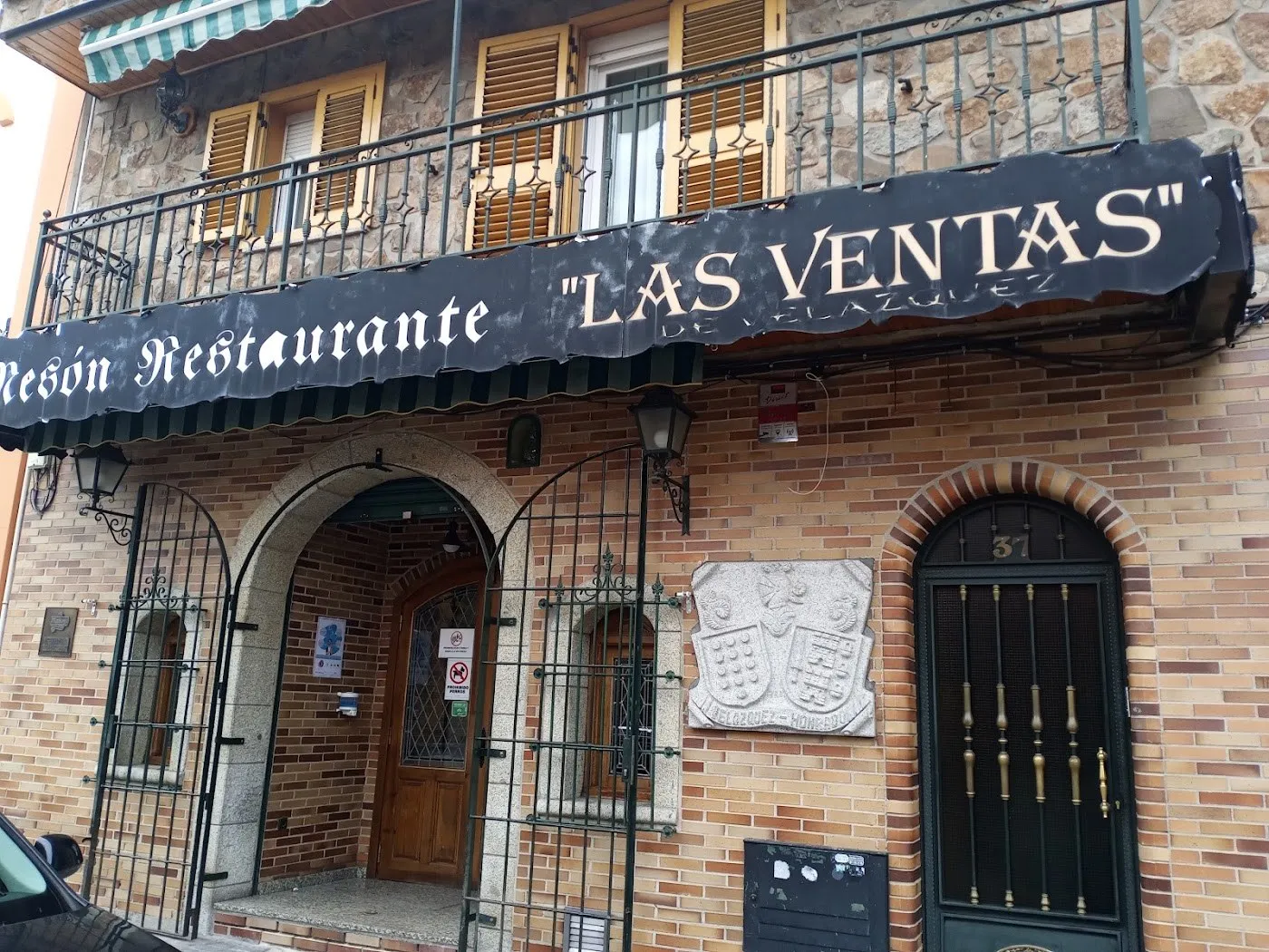 La fachada